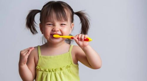 آیا اپلیکیشن ها در بهبود مسواک زدن بچه ها مؤثرند؟