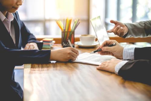 استخدام نیروی کار و ثبت آگهی استخدام