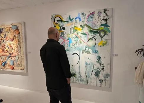 اخطار به نگارخانه ها فعالیتهای غیرتجسمی خط قرمز است