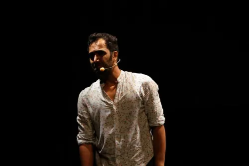 ماراتن ۱۸۰ دقیقه ای با یک مونولوگ از عشق سخن گفتم نه از لابی ها!