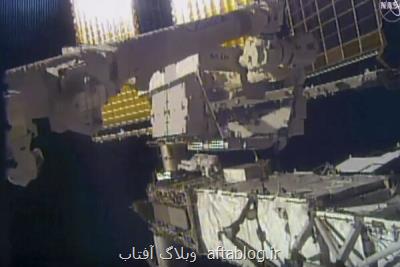 آینه فضانورد ناسا در فضا رها گردید