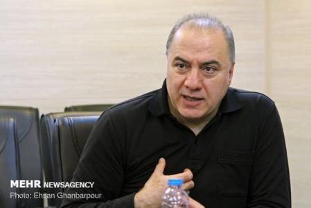 فرهاد قائمیان از رسول ملاقلی پور گفت